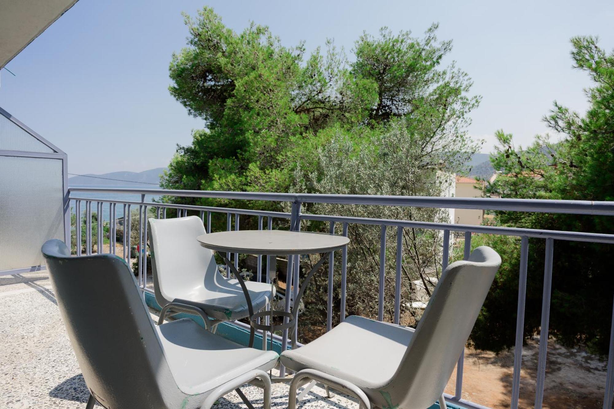 Hotel Korfos - Ξενοδοχείο Κόρφος Renovated Exterior foto